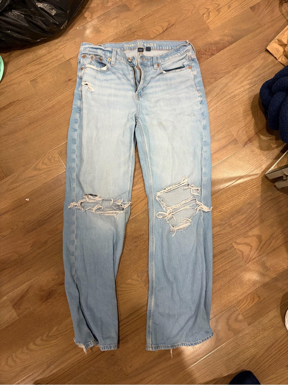 American Eagle Outfitters Light Blue Distressed Straight Leg Jeans